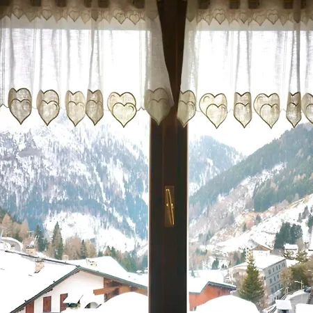 Comfortable On The Slopes, With A View And A *